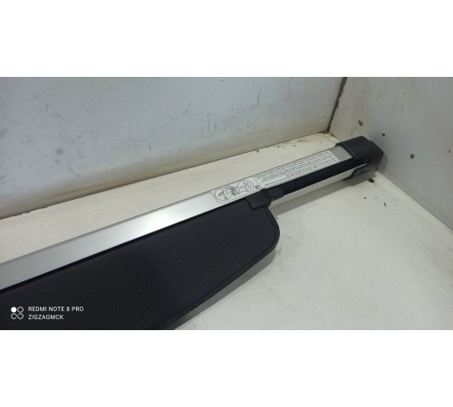 Шторка багажника