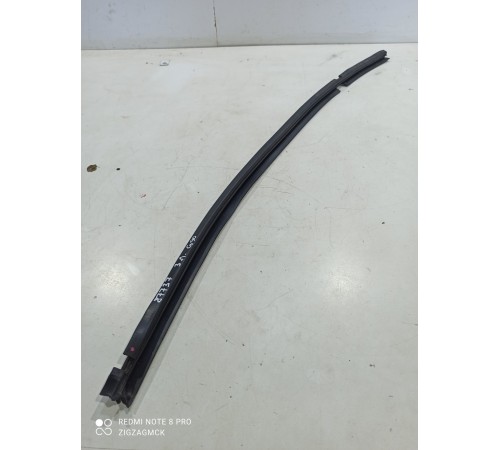 Уплотнитель стекла (задний левый внутренний)