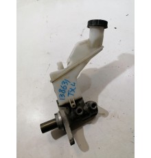 Главный тормозной цилиндр с бачком