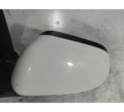 Зеркало заднего вида левое