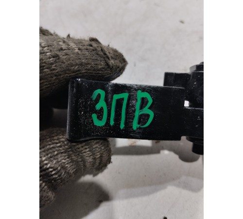 Петля двери (задняя, правая, верхняя)