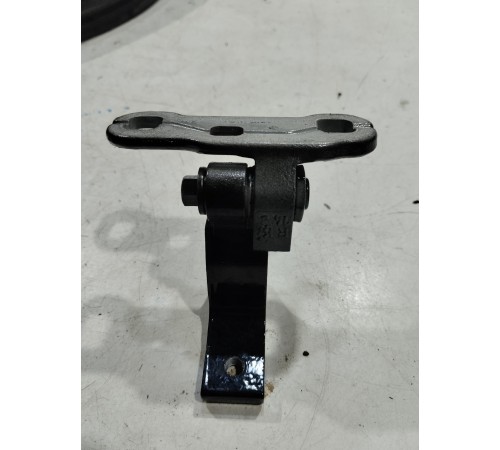 Петля двери (задняя, правая, верхняя)