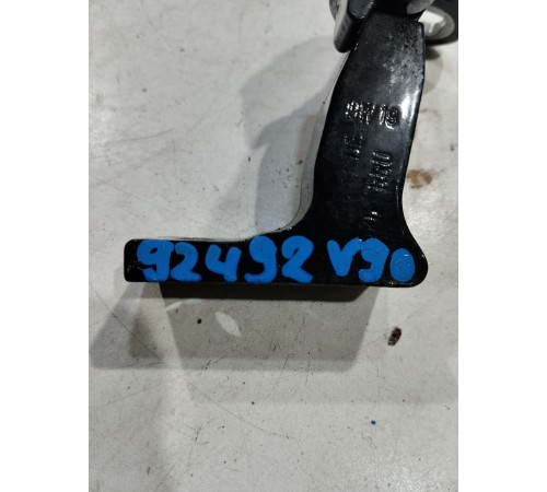 Петля двери (задняя, правая, верхняя)