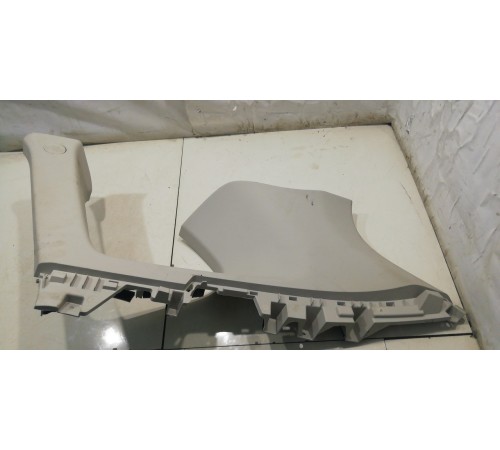 Обшивка стойки багажника (задняя, правая)