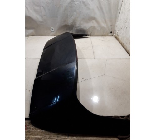 Спойлер крышки багажника