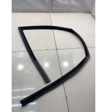 Уплотнитель стекла (передний, правый, внутренний)