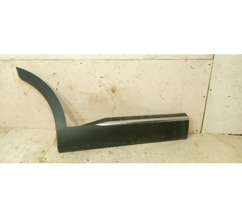 Накладка задней правой двери наружняя