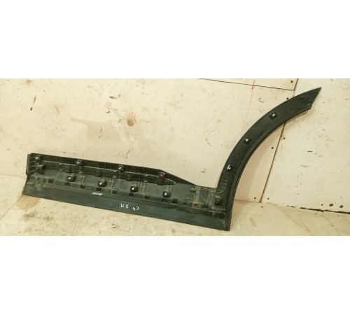 Накладка задней правой двери наружняя