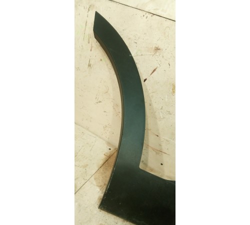 Накладка задней правой двери наружняя