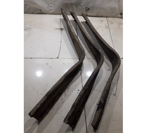 Комплект прокладок кронштейна крепления топливного бака 3шт.