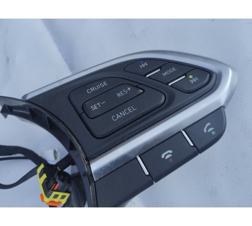 Блок кнопок руля многофункциональных