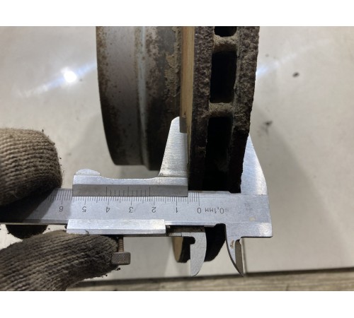 Тормозной диск (задний, левый)