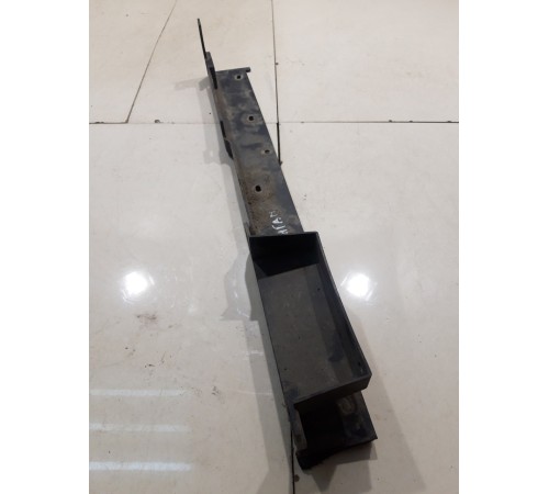 крепеж радиатора (верхний)