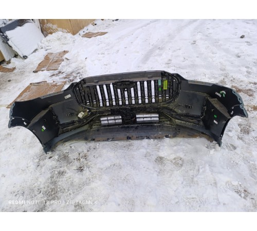 Бампер передний в сборе
