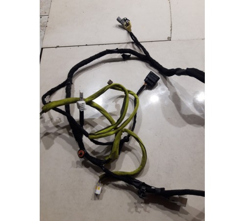 Электропроводка двери (передняя правая)