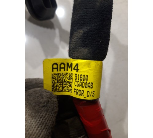 Электропроводка двери (передняя правая)