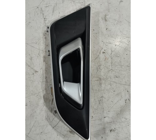 Ручка двери передняя правая внутренняя