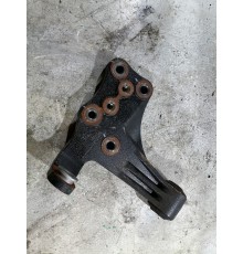 Кронштейн двигателя правый