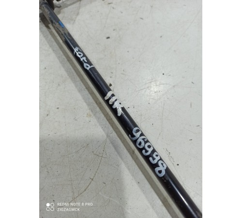 Стойка стабилизатора передняя