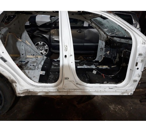 Порог со стойкой (правый)