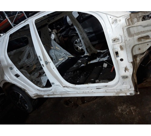 Порог со стойкой (правый)