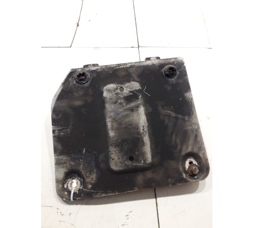 Защита днища антигравийная