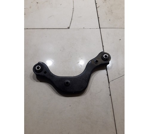 Рычаг подвески (задний левый)