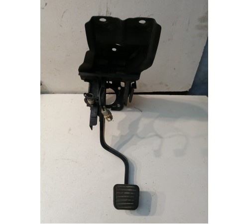 Педаль тормоза