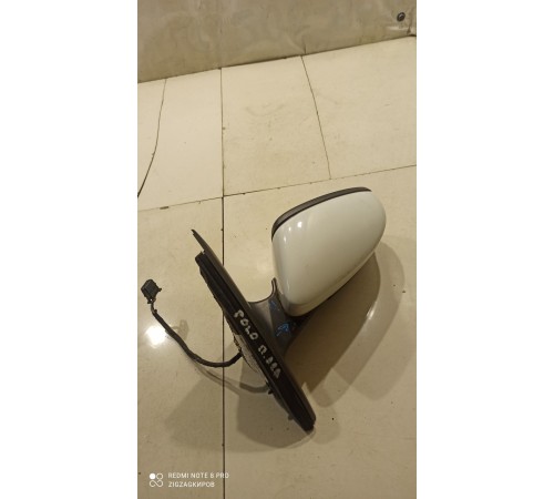 Боковое зеркало заднего вида (левое)