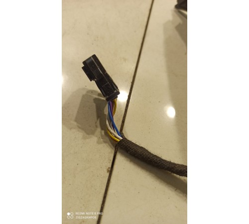 Боковое зеркало заднего вида (левое)