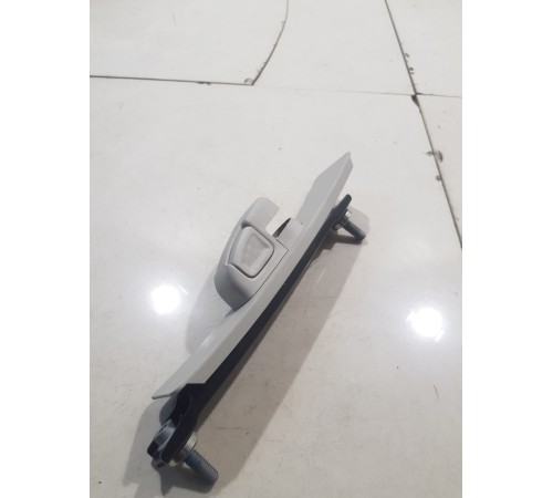 Механизм регулировки ремня безопасности по высоте передний правый