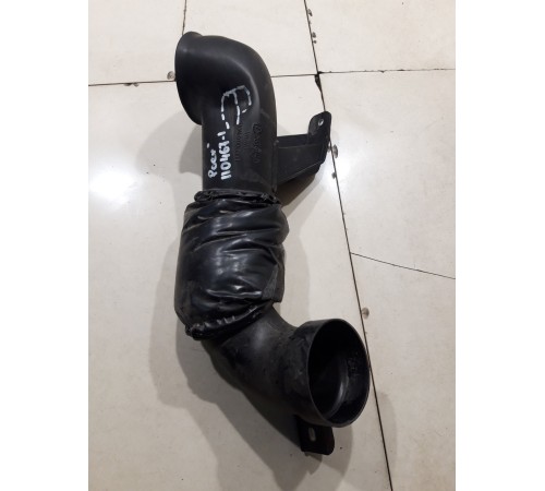 Патрубок воздушного фильтра