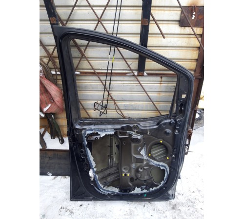 Дверь (передняя левая)