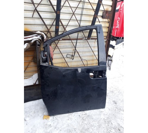 Дверь (передняя левая)