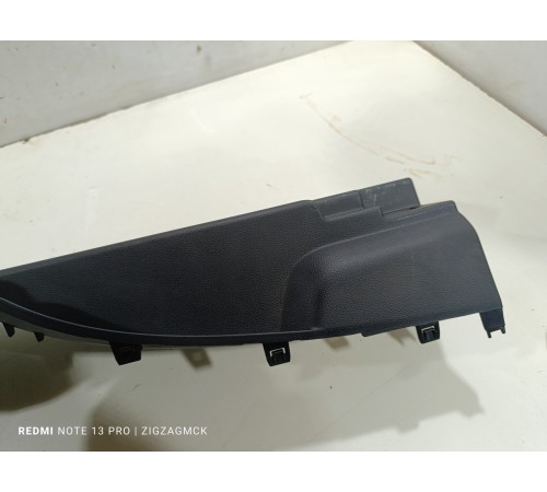 Обшивка багажника правая верхняя