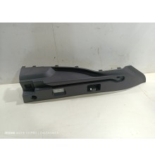 Обшивка багажника правая верхняя