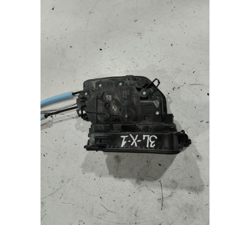 Замок двери (задний левый)