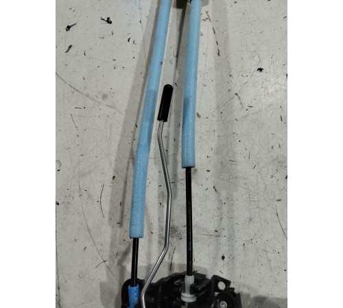 Замок двери (задний левый)