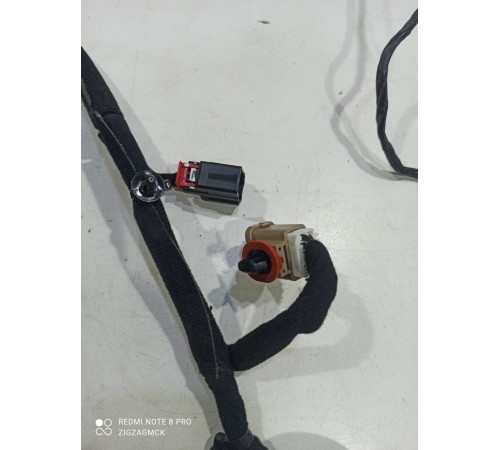 Электропроводка двери (передняя правая)