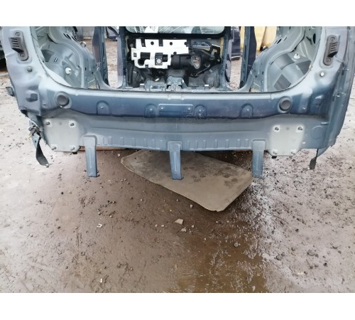 Задняя панель кузова