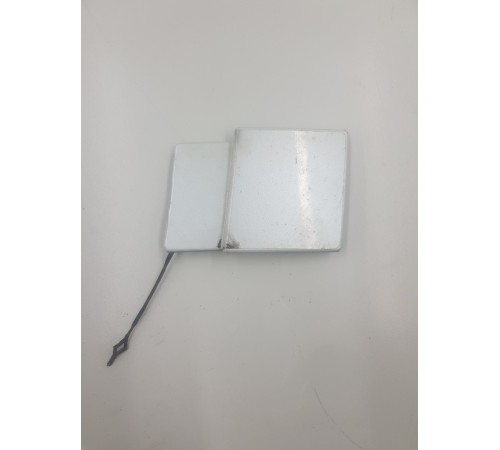 Заглушка бампера буксировочного крюка задняя