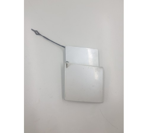 Заглушка бампера буксировочного крюка задняя