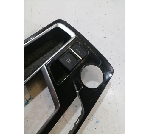 Накладка центральной консоли