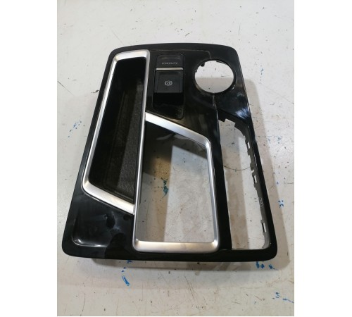 Накладка центральной консоли