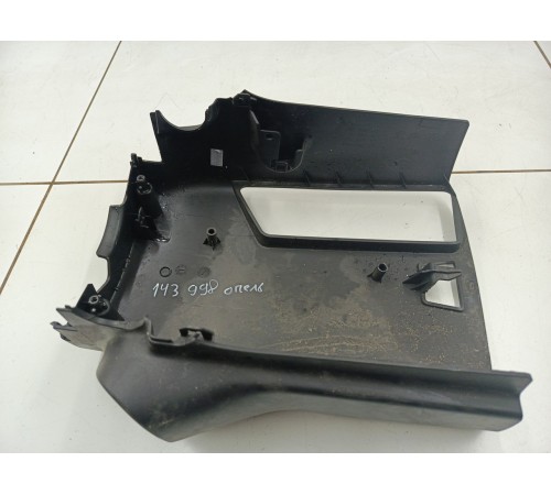 Кожух рулевой колонки