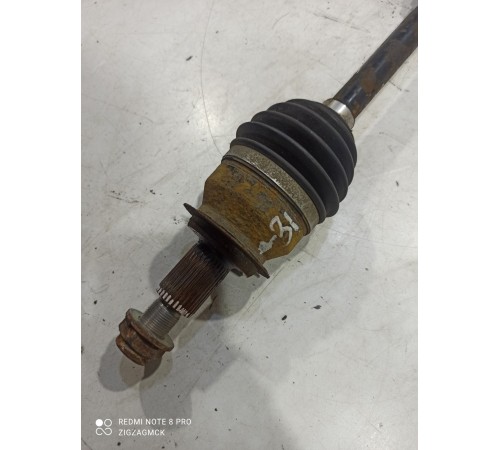 Привод (полуось) (передний, левый)