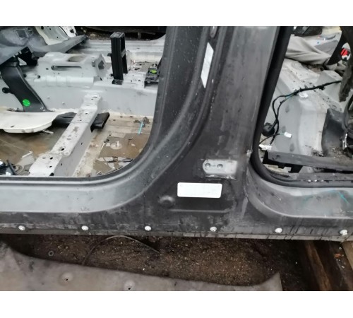 Порог со стойкой левый