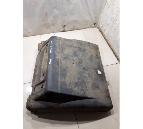 Брызговик (задний левый передний)