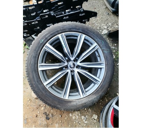 Колесо в сборе 275/50R21 зима