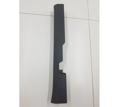 Накладка порога передняя левая внутренняя